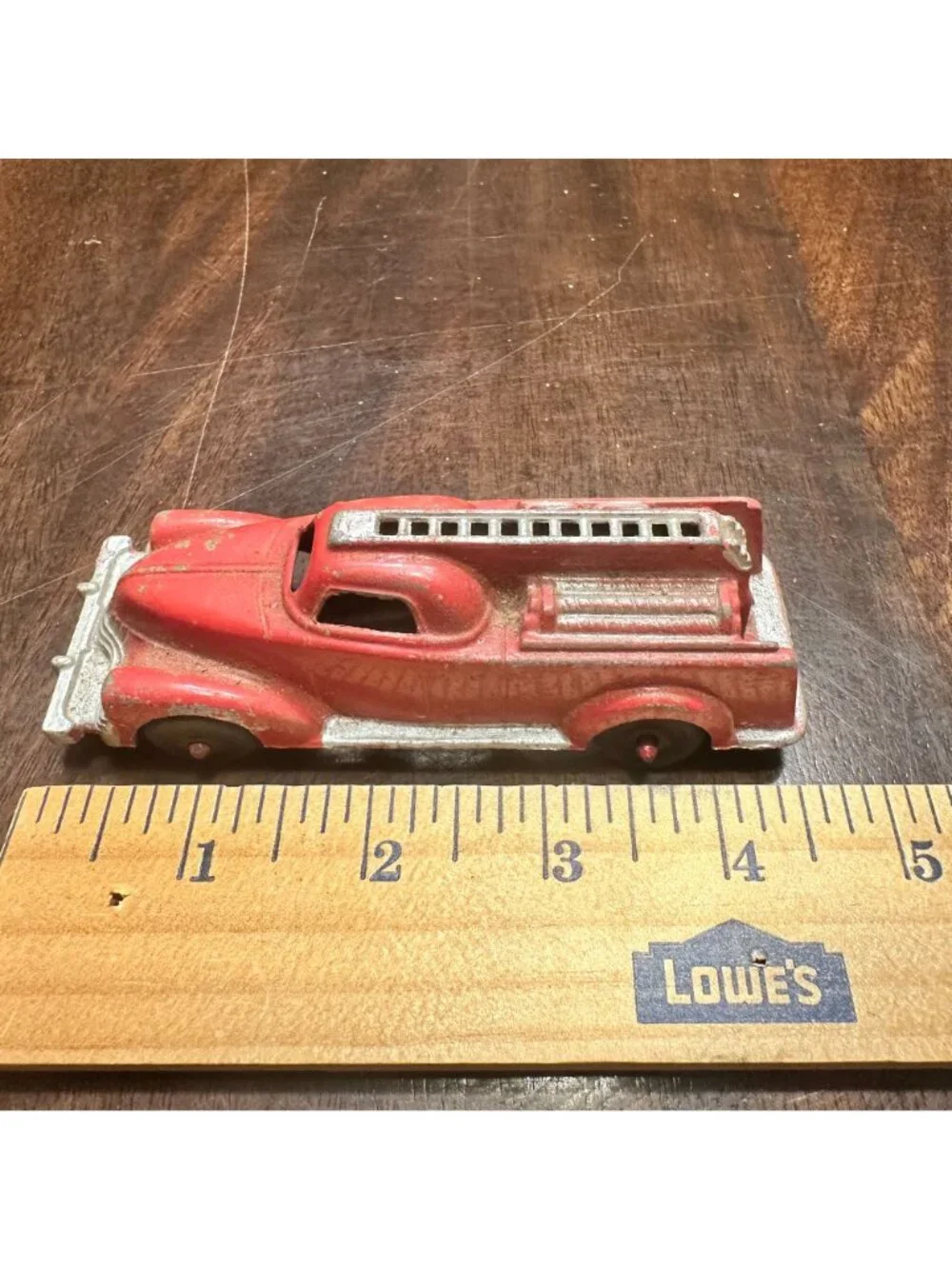 Vintage Manoil No 709 Die Cast Fire Engine